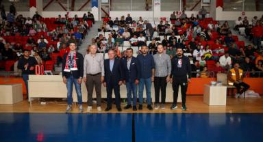 Kipaş Holding Ana Sponsorluğundaki İstiklalspor Basketbol Takımı Fırtına Gibi Başladı! 77-66’lık Zafer 