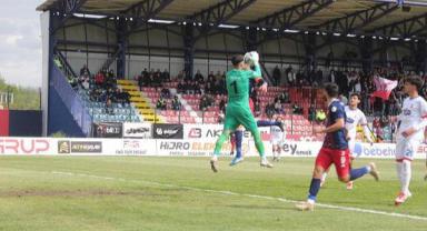 Düzcespor, Kahramanmaraşspor'u 1-0 Mağlup Etti..