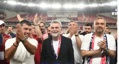 Başkan Görgel, Şampiyonluk Yolunda da İstiklalspor'u Yalnız Bırakmadı..