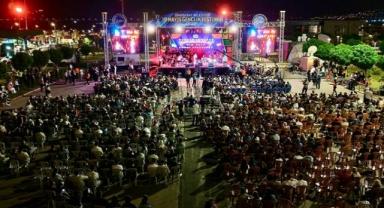 Onikişubat Gençlik Festivali'nde Yücel Arzen ve genç yeteneklerden unutulmaz performans..