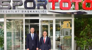 Başkan Hanifi Toptaş'tan dev müjde: Gençlik Merkezi için imzalar atıldı.