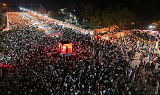 Geleneksel Ağustos Fuarı'na Ziyaretçi Akını; 11 Günde 750 Bini Aştı..