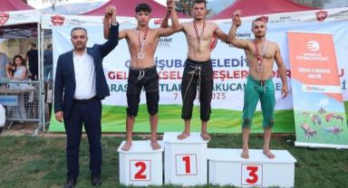 Uluslararası Hartlap Karakucak Türkiye Güreş Şampiyonası Coşkuyla Tamamlandı..