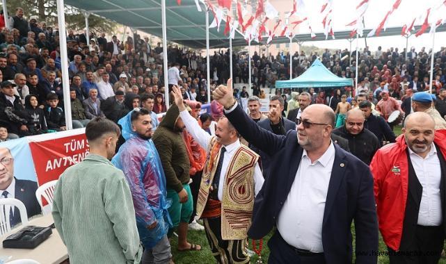 Bertiz Baydemirli Kısa Şalvar Güreş Festivalinde Ağa, Latif Öztürk Oldu...