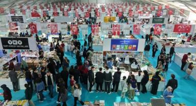Kitap Fuarı'na Yoğun İlgi; İlk 3 Günde 70 Bin Ziyaretçi..