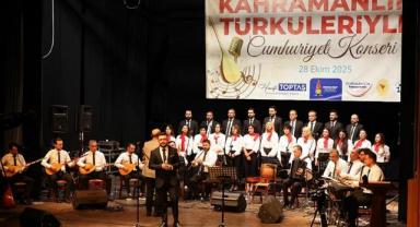 Onikişubat Belediyesi'nin Kahramanlık Türküleriyle Cumhuriyet Konseri'ne yoğun ilgi..