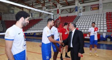 Onikişubat Belediyespor Voleybol Takımı kendi sahasında ilk maçına çıkıyor..