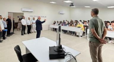 Rektör Bakan, Yeni Eğitim-Öğretim Yılının İlk Gününde Öğrencilerle Buluştu.