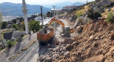 Ilıca Bölgesinde Ulaşım Konforu Artıyor; Yolun Genişliği 2 Katına Çıkarılıyor..