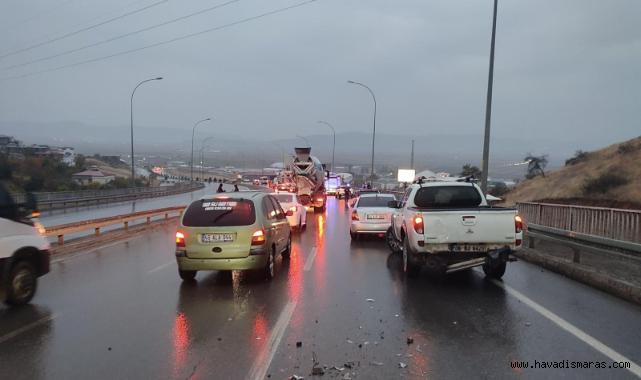 Zincirleme Kaza: 9 Araç Birbirine Girdi..