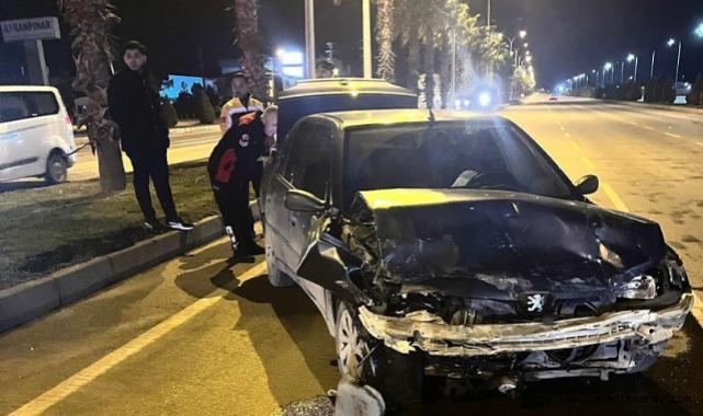 Kahramanmaraş’ta iki otomobil çarpıştı: 1’i ağır 4 yaralı..