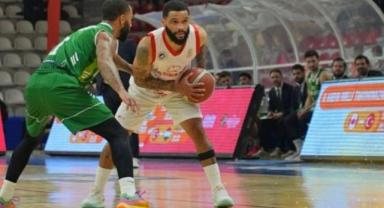 Kipaş İstiklal Spor Evinde üzdü..