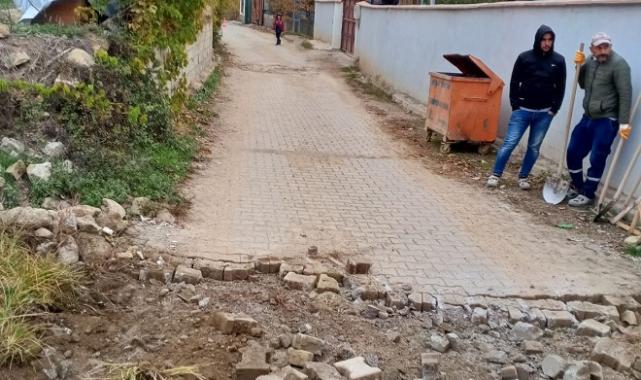 Onikişubat Belediyesi'nden 17 kırsal mahallede 26 farklı noktada yoğun hizmet mesaisi..