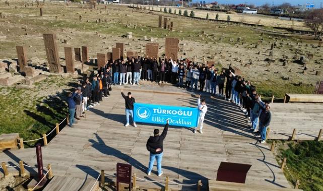 Türkoğlu Ülkü Ocakları “Sultan Alparslan Gençlik Kampı” Düzenledi..