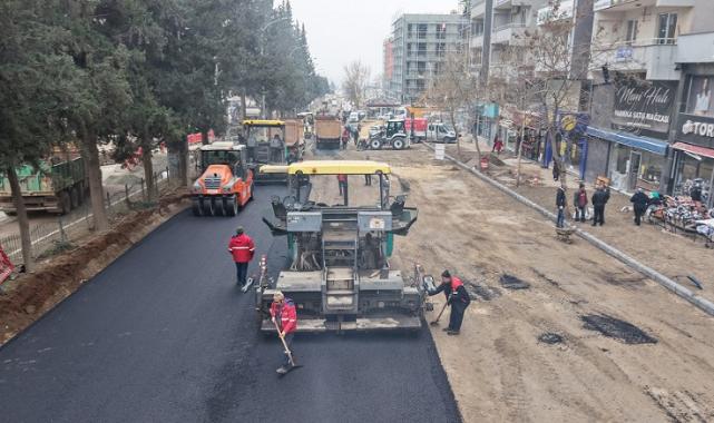 Azerbaycan Bulvarı’nda Altyapısı Tamamlanan Kısmın Üstyapısı Yenileniyor..