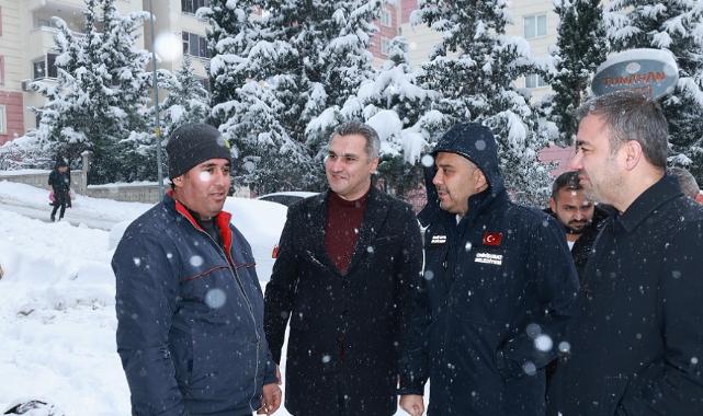 Başkan Toptaş, Karla Mücadeleyi Sahada İnceledi..