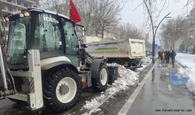 Büyükşehir, Karla Mücadeleyi Sürdürüyor..