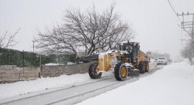 Dulkadiroğlu Belediyesi Karla Mücadelede Yoğun Çalışıyor.