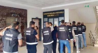 Kahramanmaraş’ta zehir tacirleri tutuklandı..