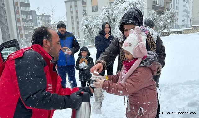 Onikişubat’ta kar soğuğuna karşı sıcak dayanışma..