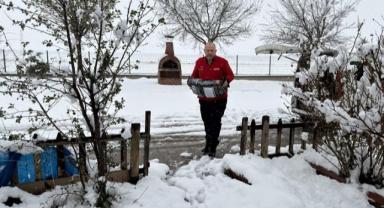 Soğuk Havada Büyükşehir’den Can Dostlara Şefkat Eli..