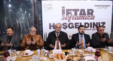 Başkan Akpınar, 105 Mahalle Muhtarı İle İftarda Buluştu..