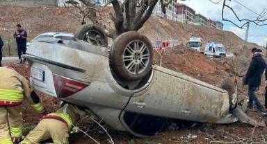 Kahramanmaraş’ta Otomobil Takla Attı: 2 Yaralı..