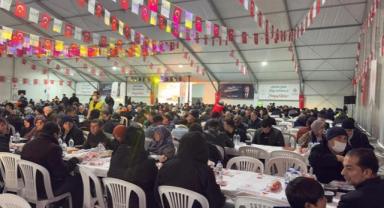 Ramazan’ın İlk Gününde Büyükşehir’in İftar Çadırlarında Dayanışma ve Neşe Bir Arada..