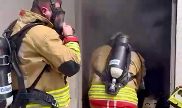 Kahramanmaraş'ta Depo Yangını Korkuttu