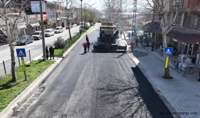 Şehirde Asfalt Mesaisi Sürüyor..