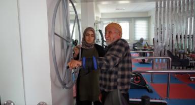 Aktif Yaşam Merkezi Yaşlıların Hayatına Değer Katmayı Sürdürüyor 