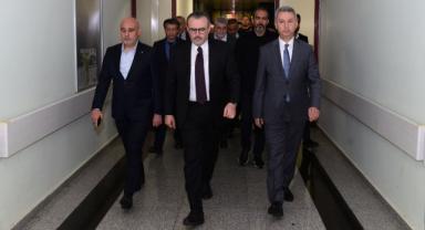 Ünal'dan Hastanede Tedavi Gören Öğrencilere Ziyaret 