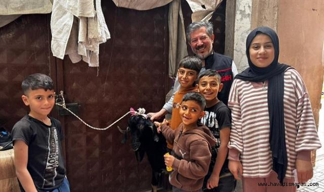İHH Kurban Bayramı’nda Yetim ve Depremzede Aileleri Unutmadı..