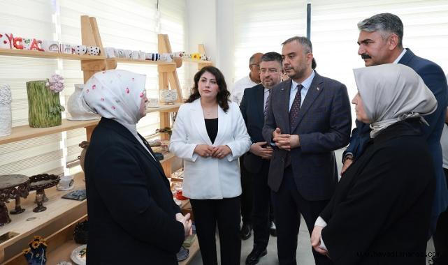 Onikişubat Belediyesi Kadın Emeği Seramik Atölyesi’nin eserleri görücüye çıktı..