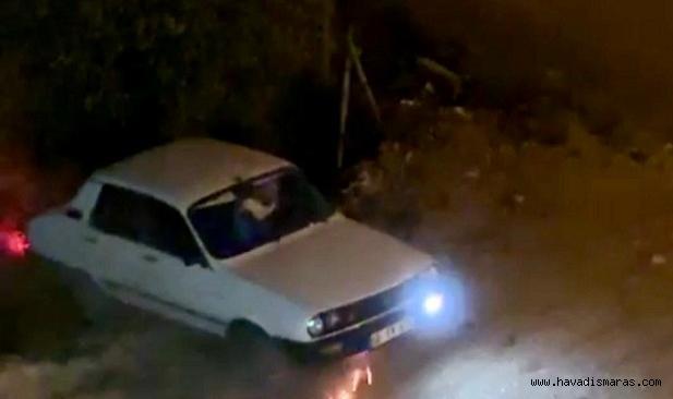 Yanan araçtan son anda kurtarıldı..