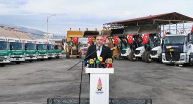 Onikişubat Belediyesi’nin 200 Milyon TL’lik yatırımla 30 yeni hizmet aracı göreve başladı..