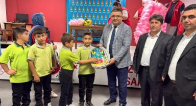 “84 kırsal mahallemizde 8 bin öğrencimize destek oluyoruz”