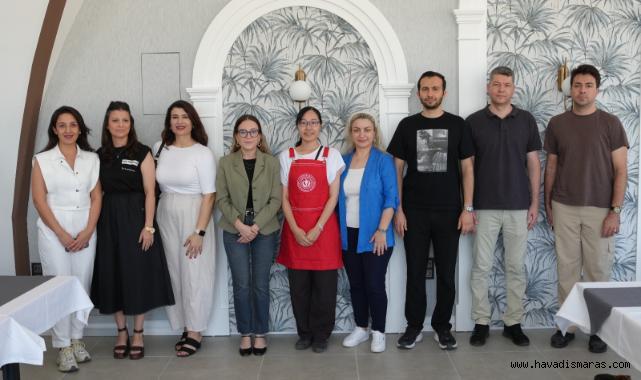 Kahramanmaraş’ın yerel ürünleri, Onikişubat Gastronomi Merkezi’nde Japon mutfağıyla buluştu.