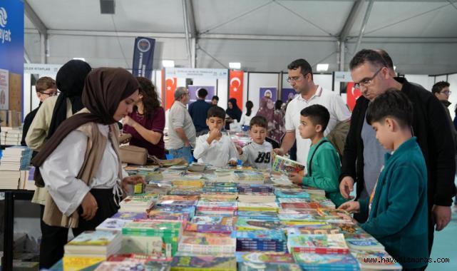 Anadolu’nun En Büyük Kitap Fuarı İkinci Gününde Doldu Taştı