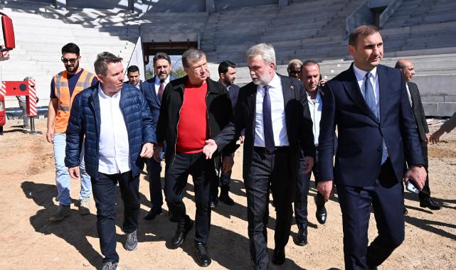 Kahramanmaraş Stadyumu’na Türk Futbolunun Efsanelerinden Tam Not