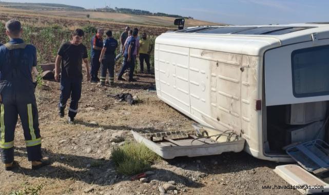 Tarım işçilerini taşıyan minibüs devrildi: 12 yaralı