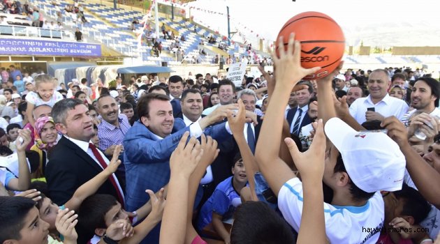 Çocuklarımıza sahip çıkmaya devam edeceğiz..