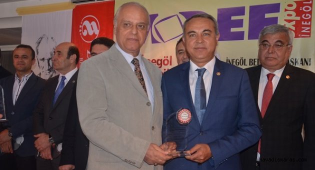 DEDEOĞLU’NA YILIN MİLLETVEKİLİ ÖDÜLÜ..