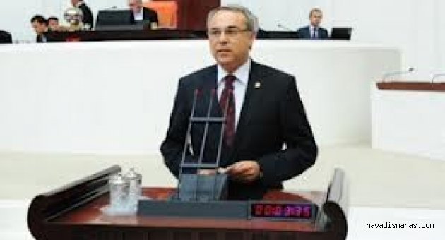 DEDEOĞLU, YİNE KÜRSÜDE…
