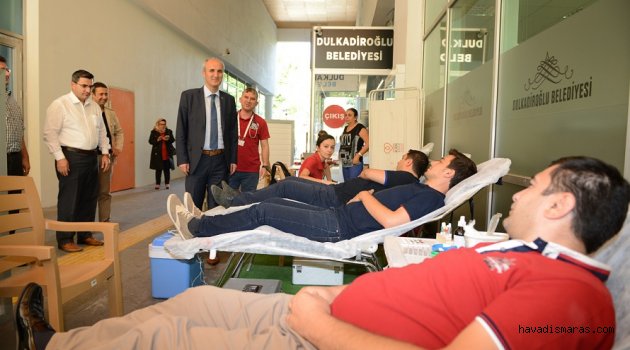 DULKADİROĞLU’NDAN KAN BAĞIŞI