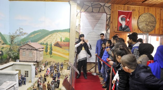 İŞİTME ENGELLİLERE KURTULUŞ DESTANI ANLATILDI..