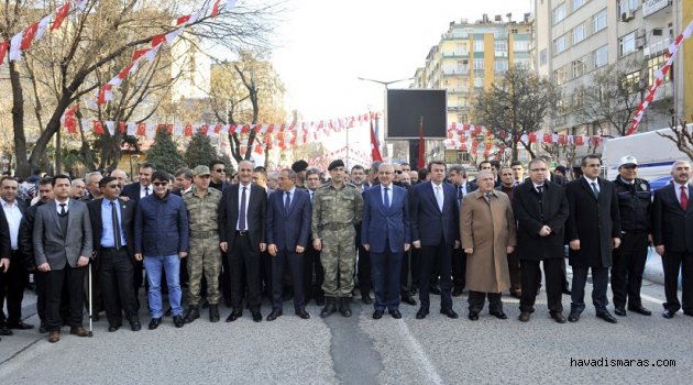 KURTULUŞ ANISINA YÜRÜDÜLER..