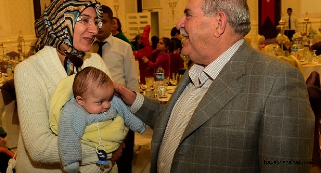 MAHÇİÇEK PERSONELİYLE BULUŞTU..