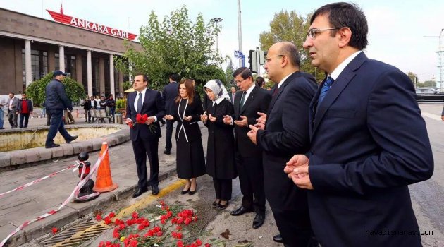 MAHİR ÜNAL’DAN KARANFİL…