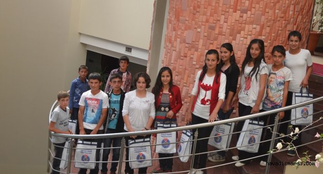 REKTÖRE KÖYÜNDEN ZİYARET..